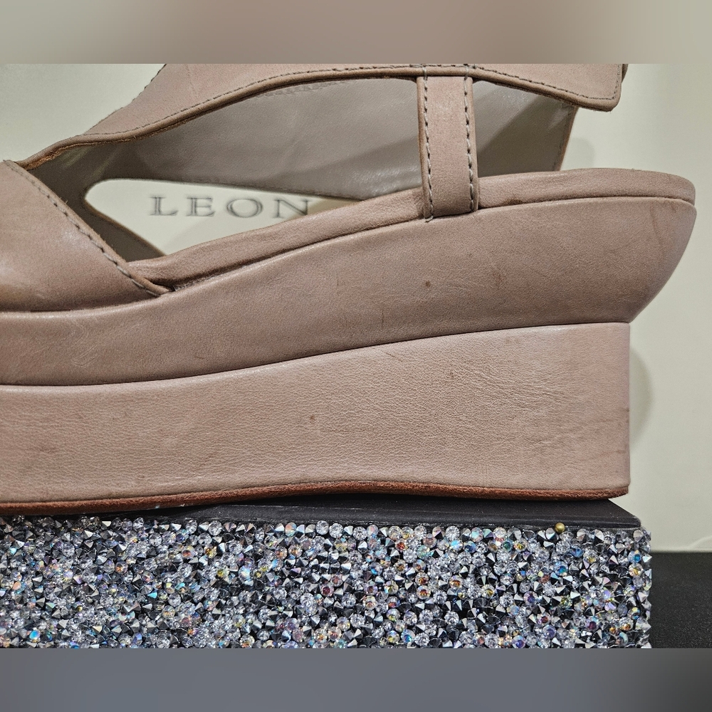 LEON MAX platform leather sandals 8.5 Bale taupe GUC tan statement shoes - Picture 9 of 16